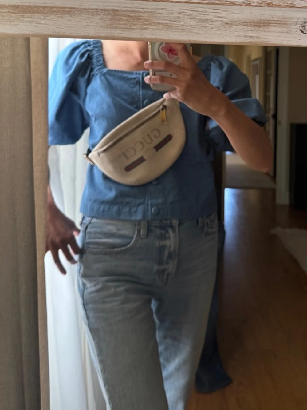Authentic Gucci White Leather Crossbody Belt Bag
